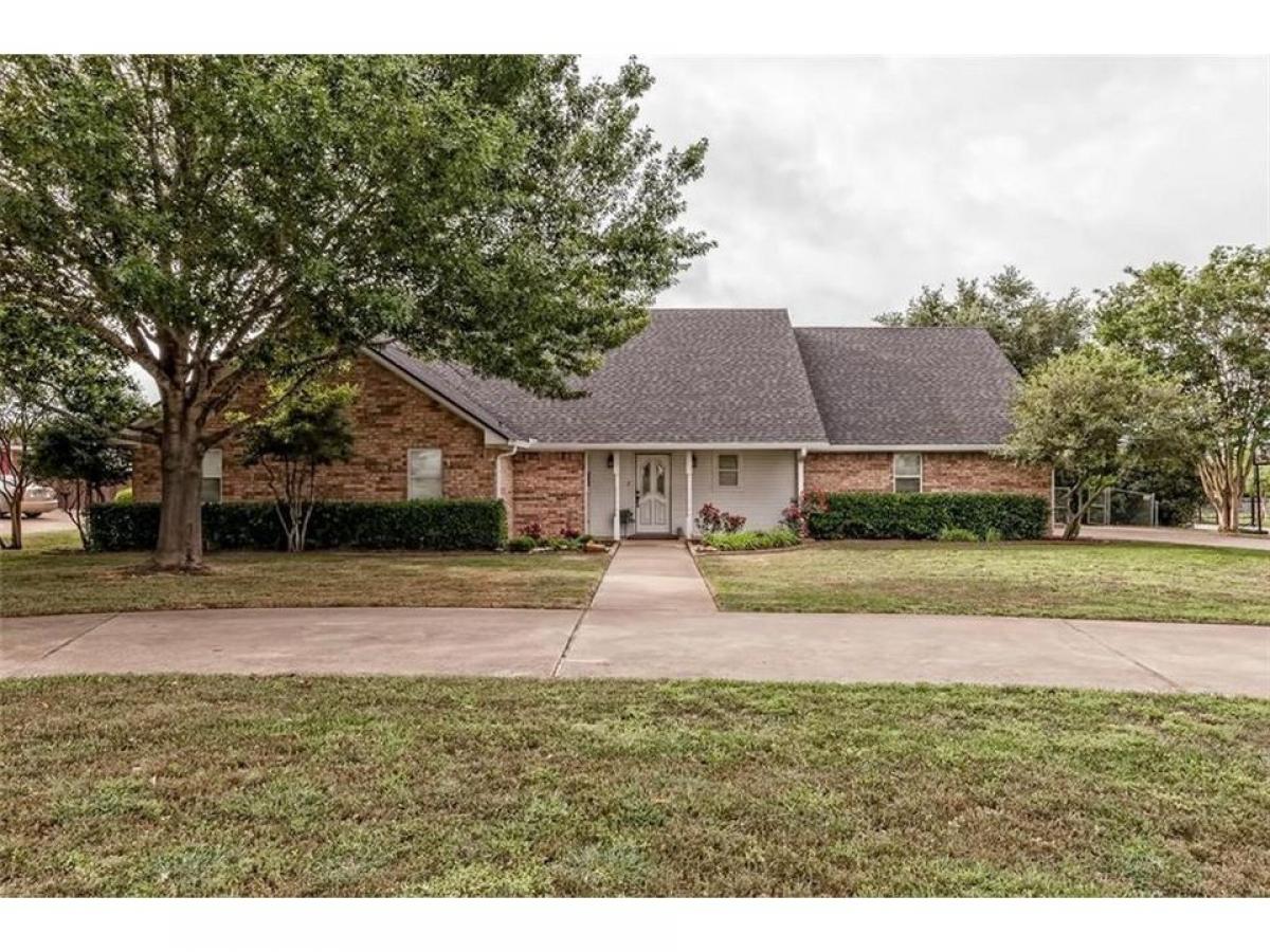 Picture of Home For Sale in Lorena, Texas, United States