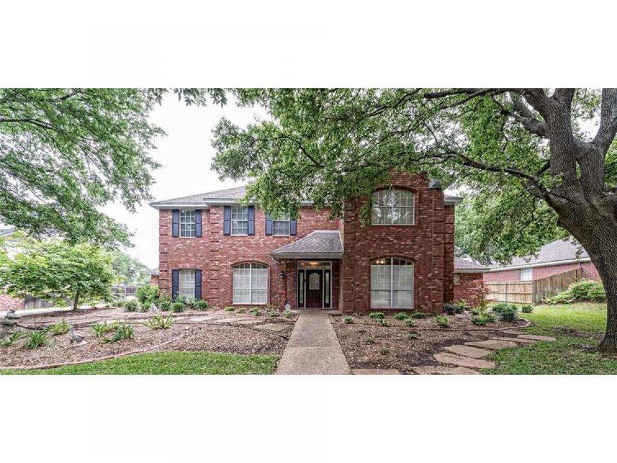 Picture of Home For Sale in Woodway, Texas, United States