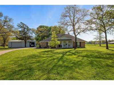 Home For Sale in Lorena, Texas