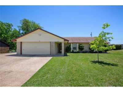 Home For Sale in Hewitt, Texas