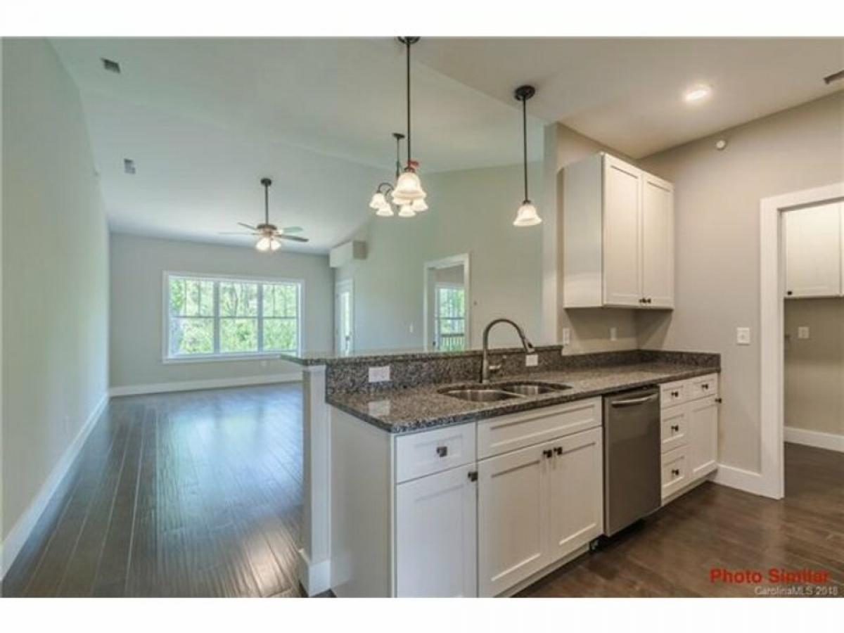 Picture of Condo For Sale in Fletcher, North Carolina, United States