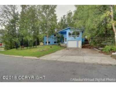 Home For Sale in Anchorage, Alaska