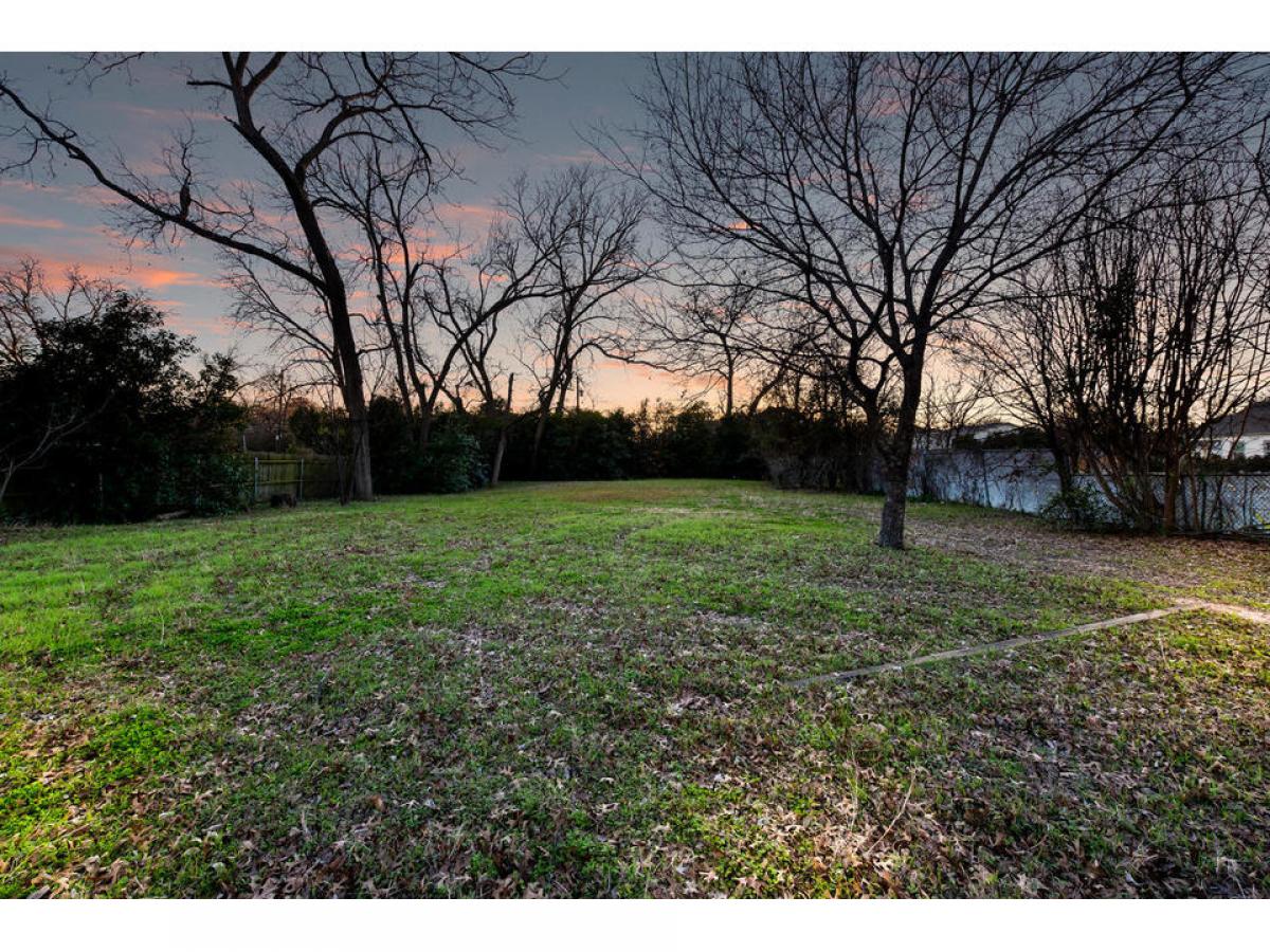 Picture of Residential Land For Sale in Waco, Texas, United States