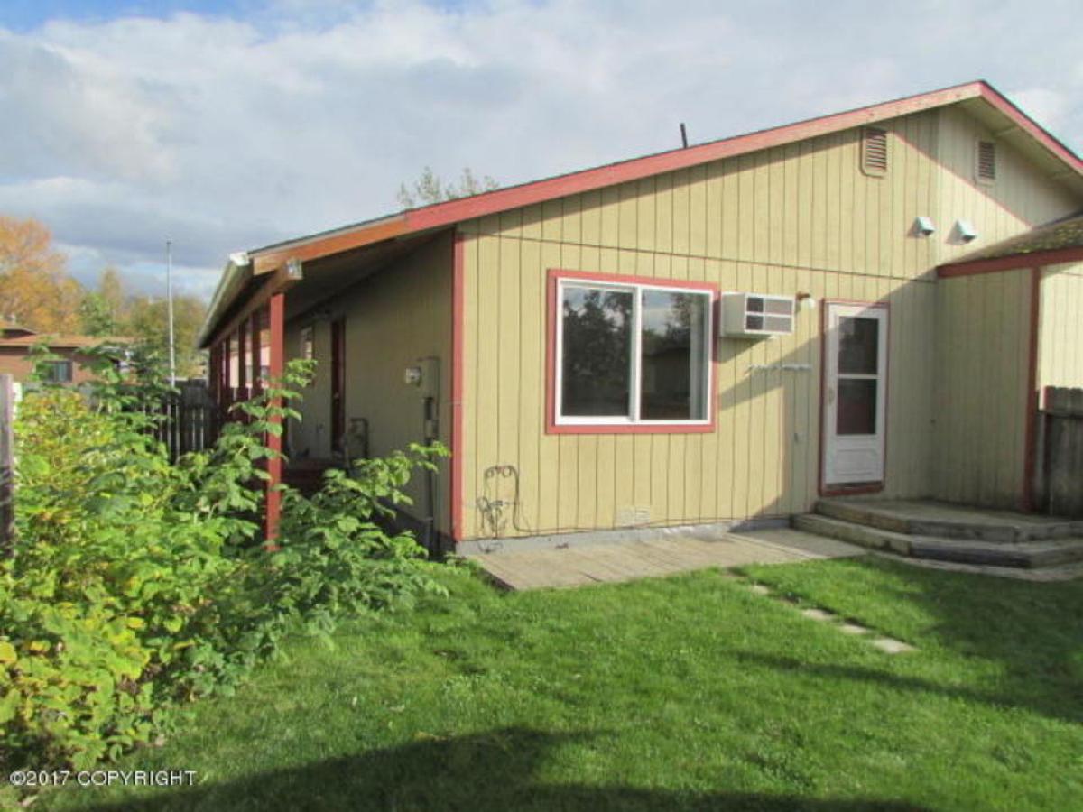 Picture of Home For Sale in Anchorage, Alaska, United States