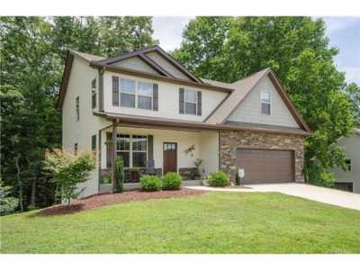 Home For Sale in Flat Rock, North Carolina