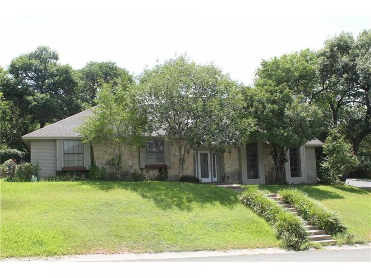 Picture of Home For Sale in Waco, Texas, United States