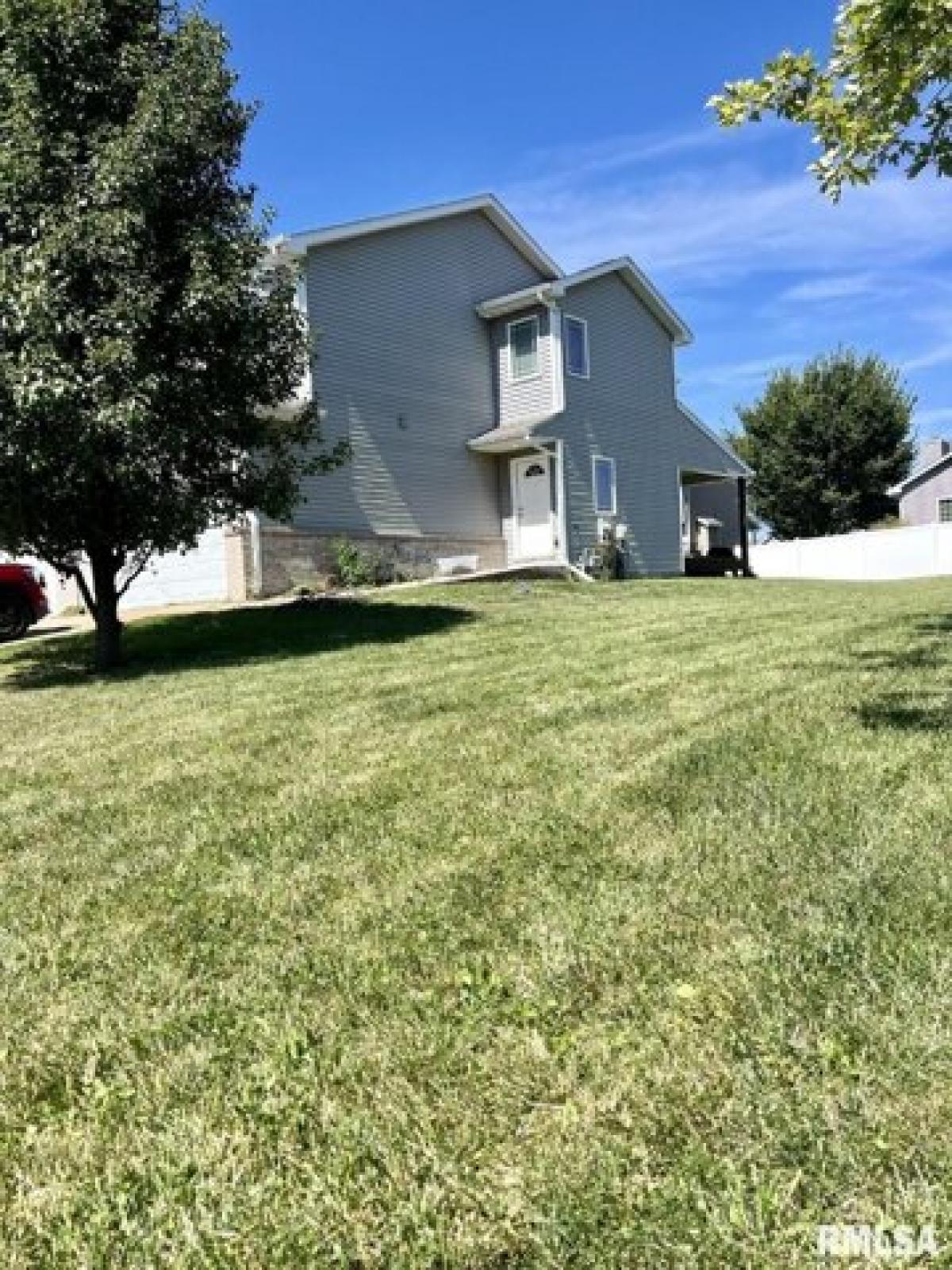 Picture of Home For Sale in Washington, Illinois, United States