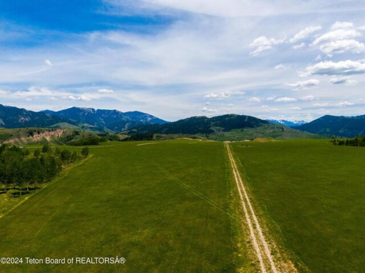 Picture of Residential Land For Sale in Jackson, Wyoming, United States