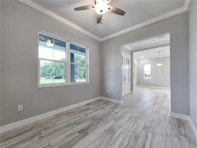 Home For Sale in Dover, Florida