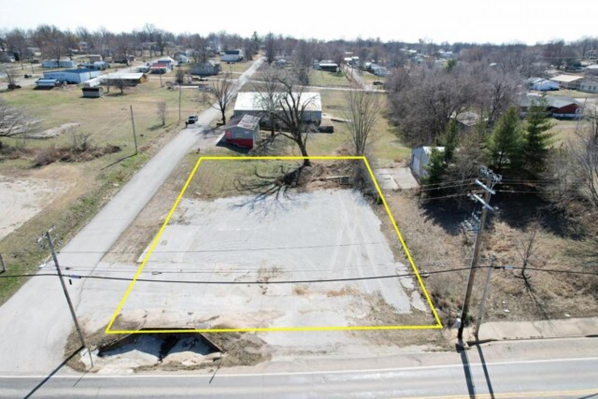 Picture of Residential Land For Sale in Stockton, Missouri, United States