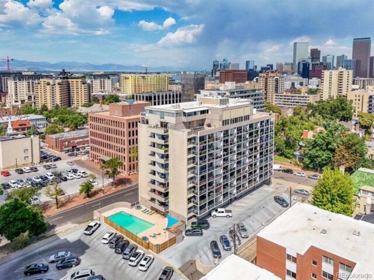 Picture of Home For Sale in Denver, Colorado, United States