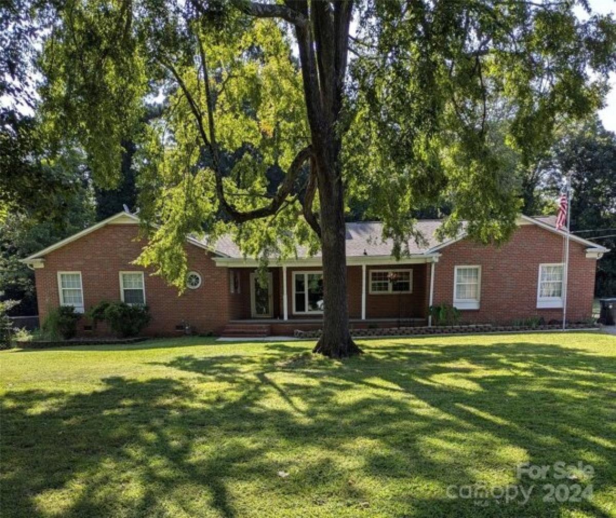 Picture of Home For Sale in Concord, North Carolina, United States