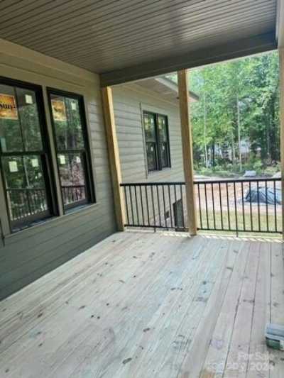 Home For Sale in Cherryville, North Carolina