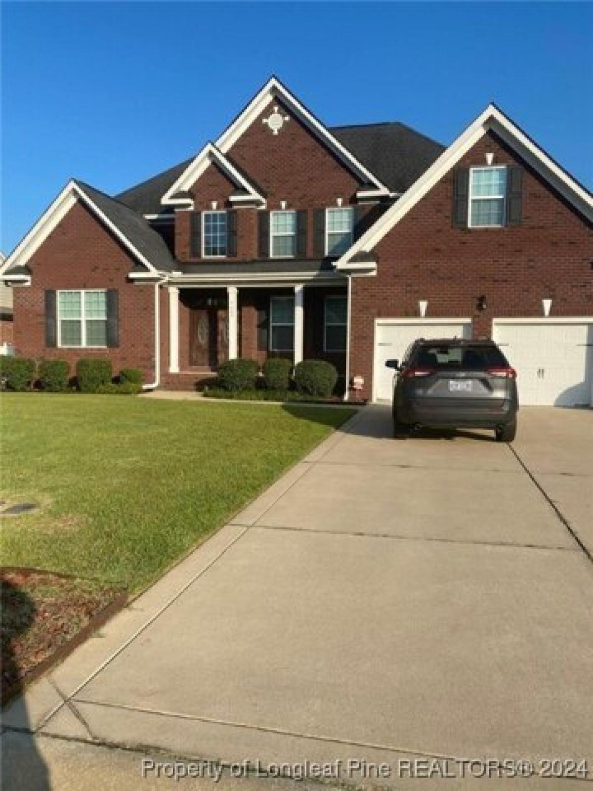 Picture of Home For Sale in Hope Mills, North Carolina, United States