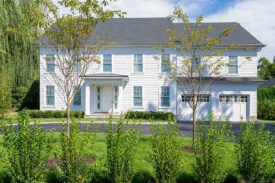 Home For Sale in Darien, Connecticut