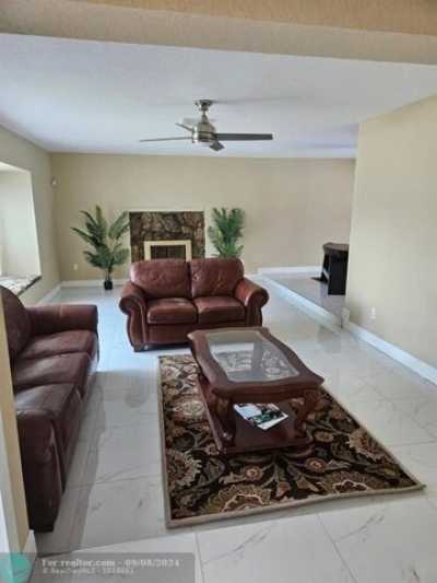 Home For Rent in Margate, Florida