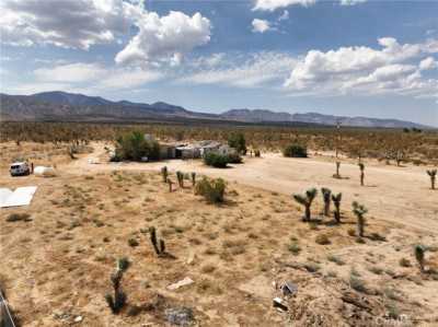 Home For Sale in Llano, California