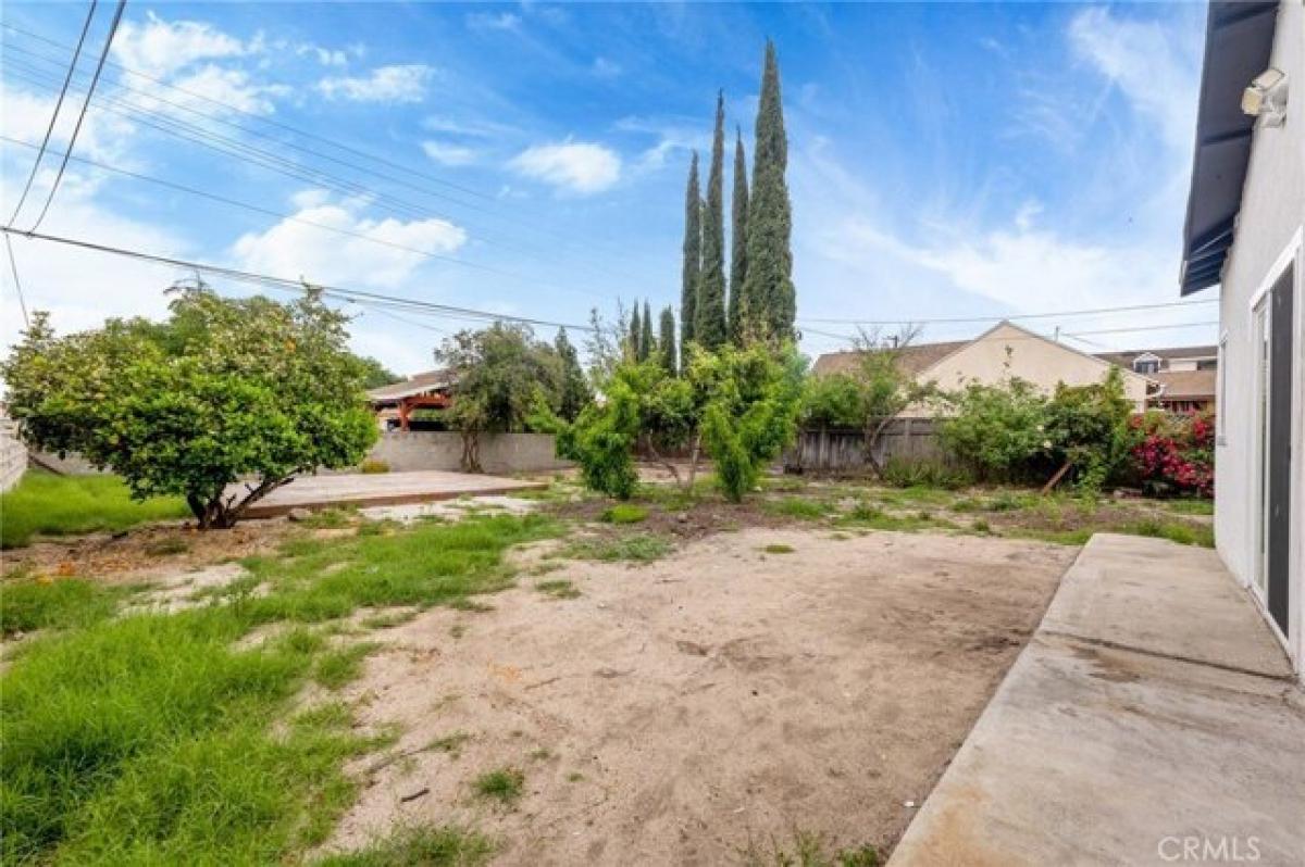 Picture of Home For Sale in North Hollywood, California, United States