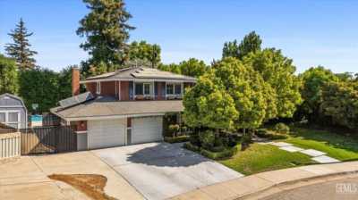 Home For Sale in Bakersfield, California