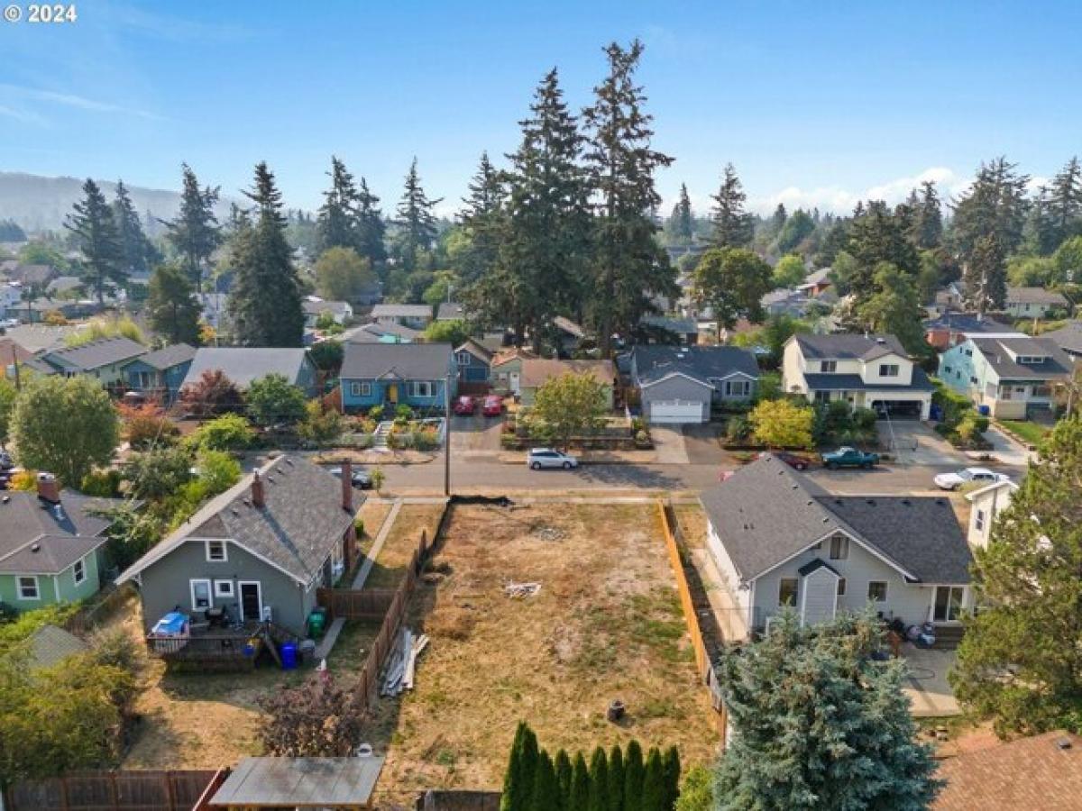 Picture of Residential Land For Sale in Portland, Oregon, United States