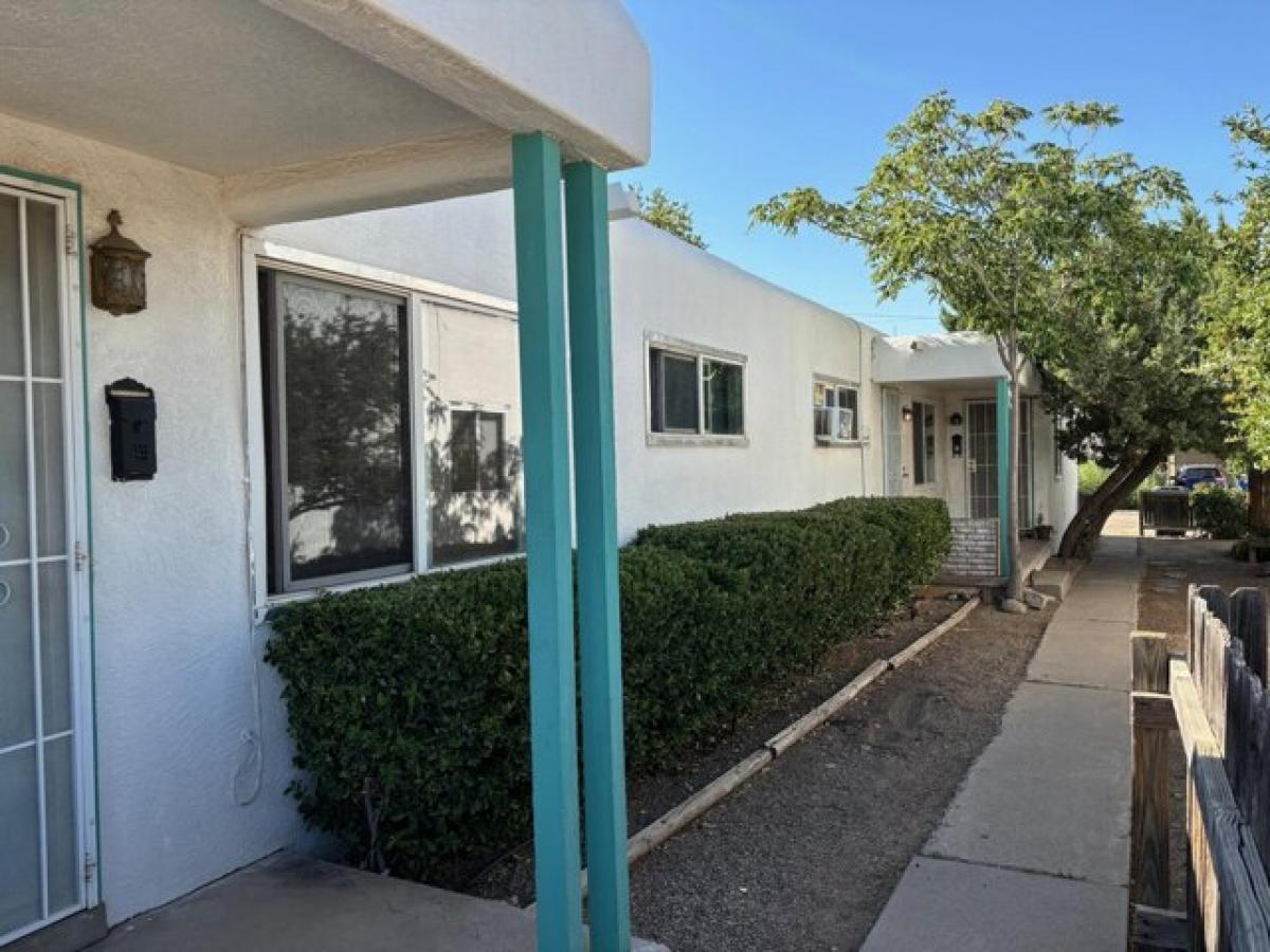 Picture of Home For Sale in Albuquerque, New Mexico, United States