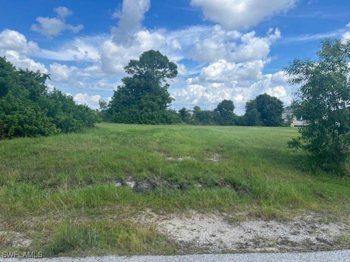 Picture of Residential Land For Sale in Cape Coral, Florida, United States