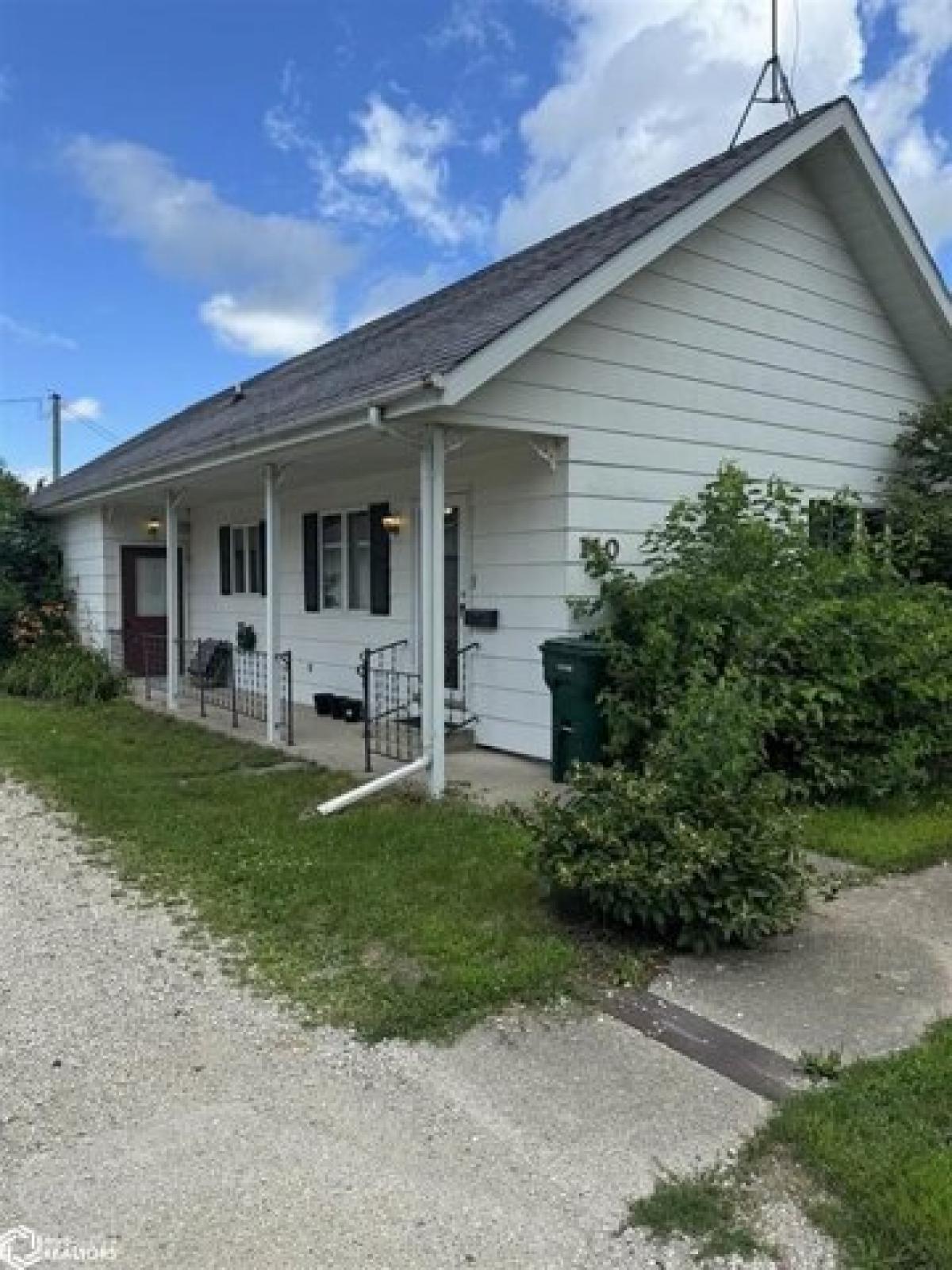 Picture of Home For Sale in Hubbard, Iowa, United States