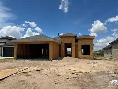 Home For Sale in Alton, Texas