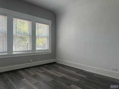 Home For Rent in Clifton, New Jersey