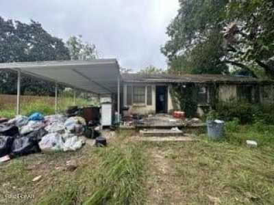 Home For Sale in Chipley, Florida