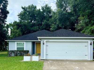 Home For Rent in Mascotte, Florida