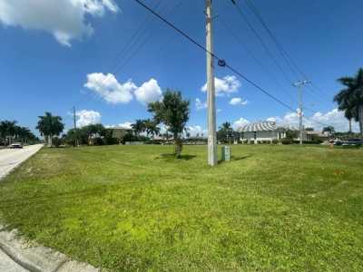 Residential Land For Sale in Punta Gorda, Florida