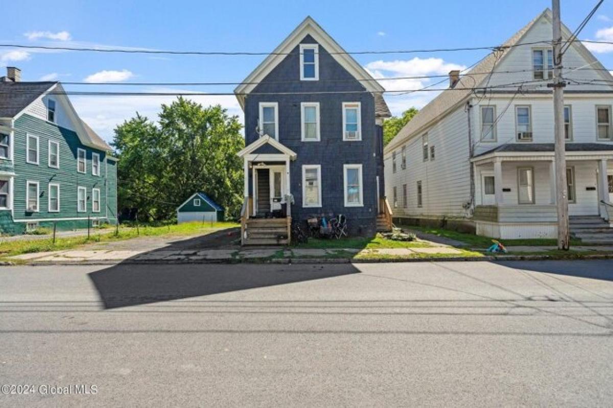 Picture of Home For Sale in Amsterdam, New York, United States