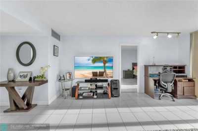 Home For Sale in Lake Worth, Florida