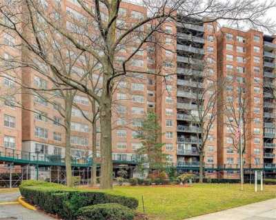 Home For Sale in Forest Hills, New York