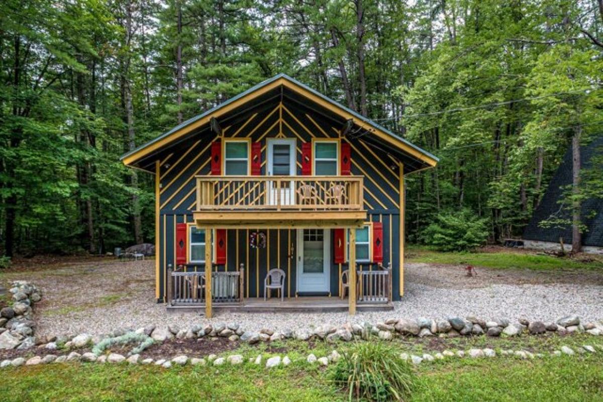 Picture of Home For Sale in Tamworth, New Hampshire, United States