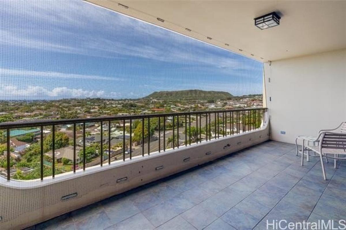 Picture of Home For Sale in Honolulu, Hawaii, United States