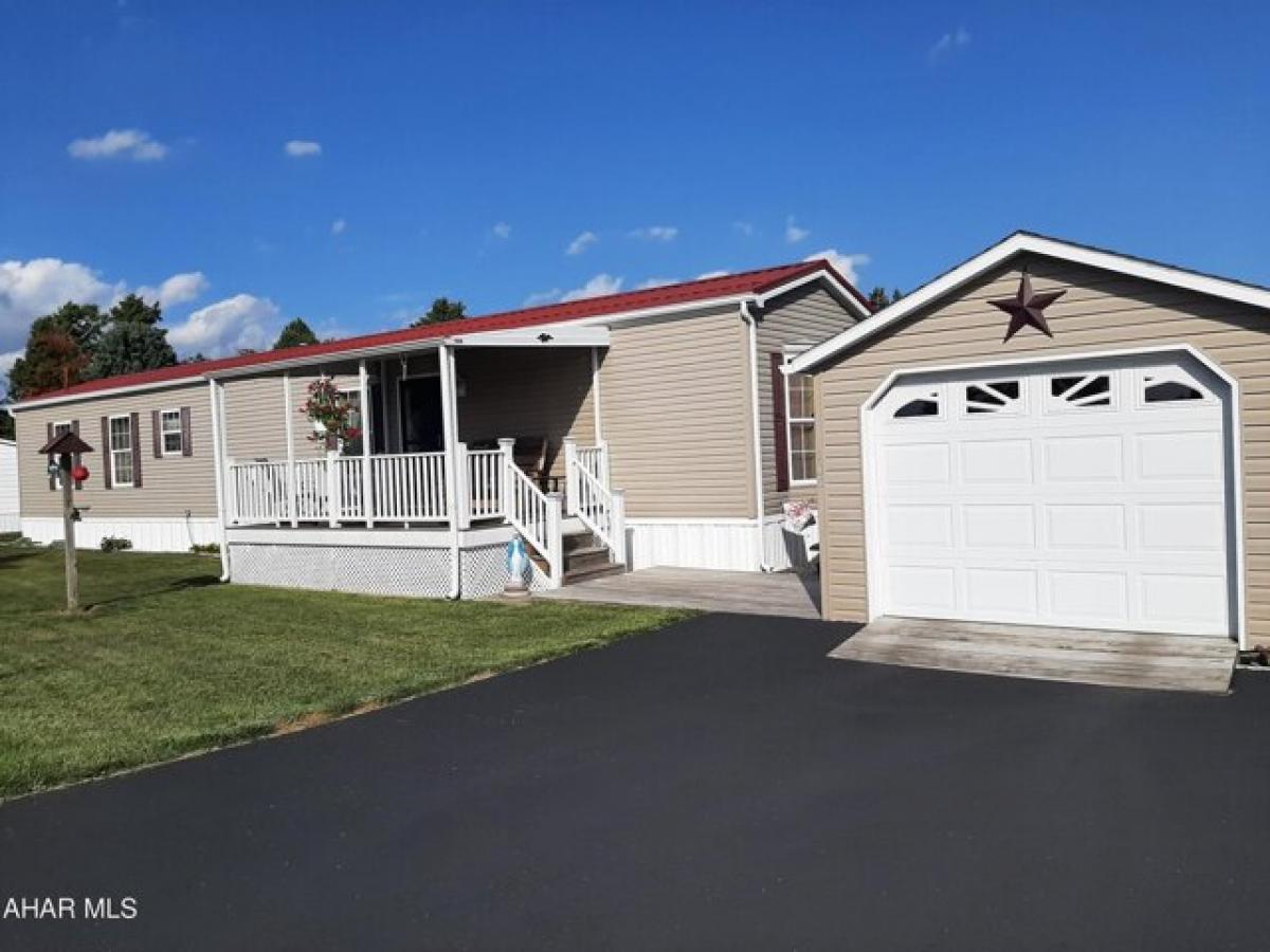 Picture of Home For Sale in Ebensburg, Pennsylvania, United States