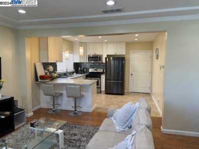 Home For Sale in Oakland, California