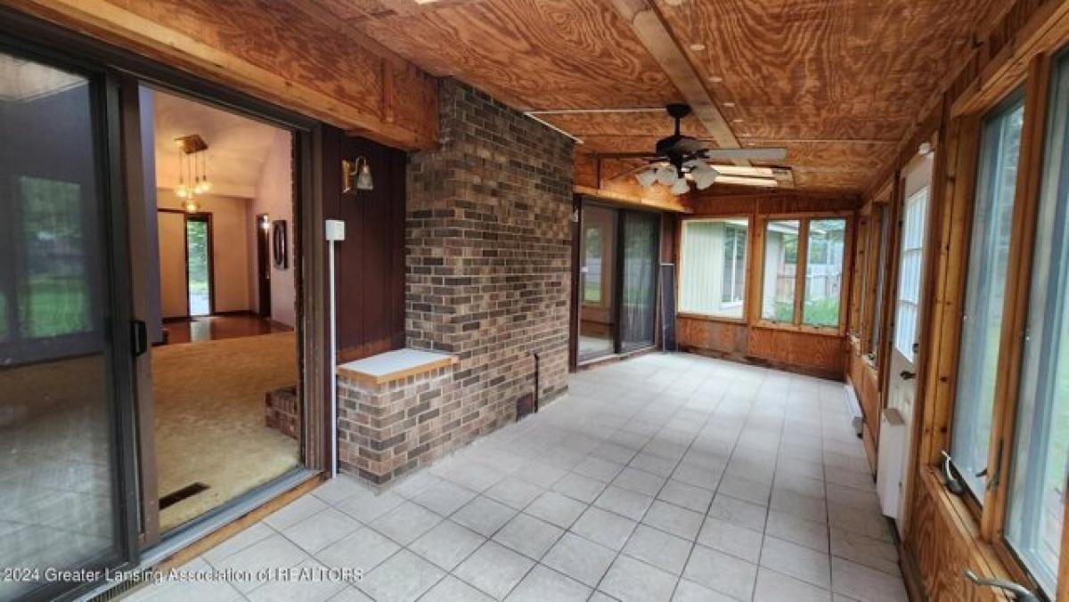 Picture of Home For Sale in East Lansing, Michigan, United States