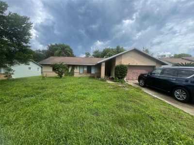 Home For Sale in Deltona, Florida