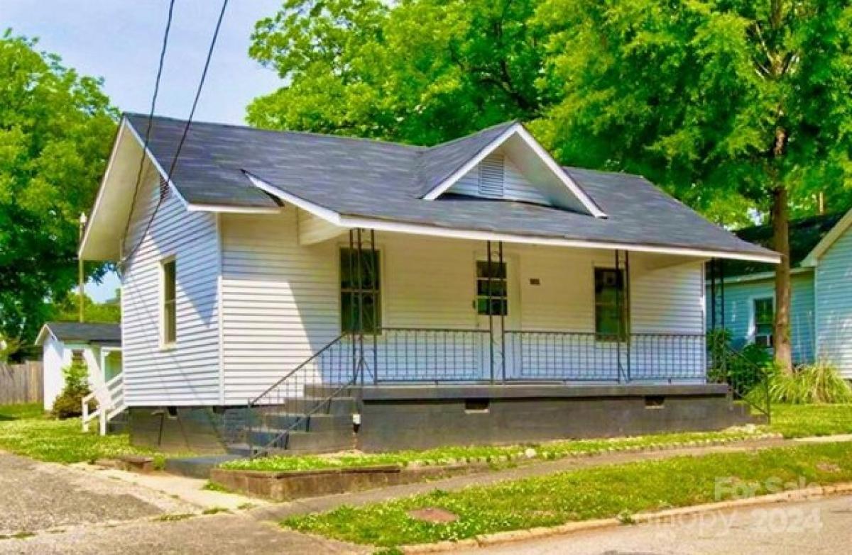 Picture of Home For Sale in Salisbury, North Carolina, United States