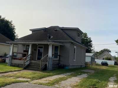 Home For Sale in Taylorville, Illinois