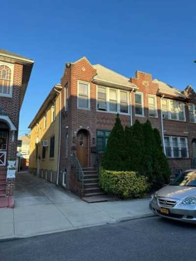 Home For Sale in Brooklyn, New York