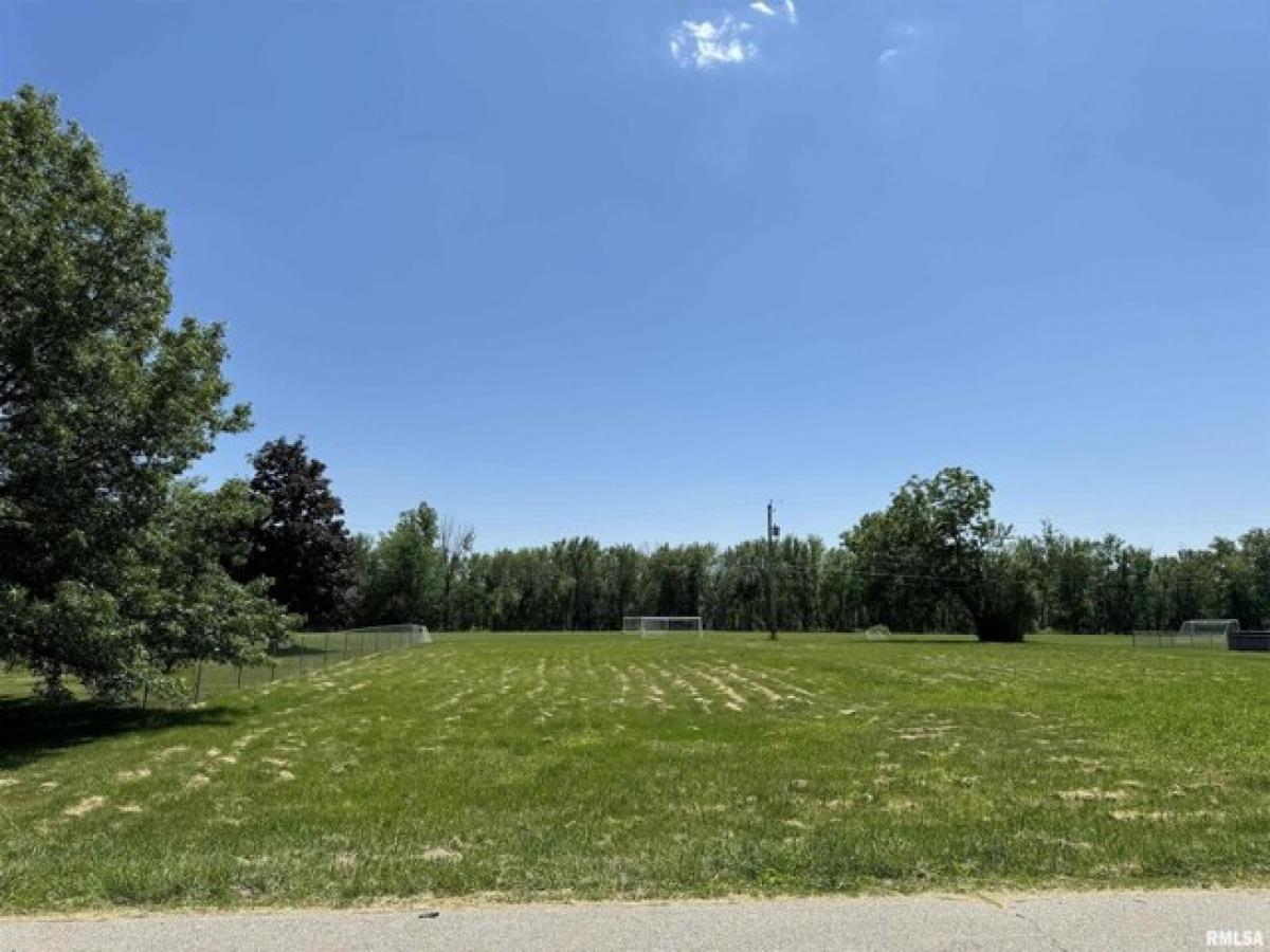 Picture of Residential Land For Sale in Moline, Illinois, United States