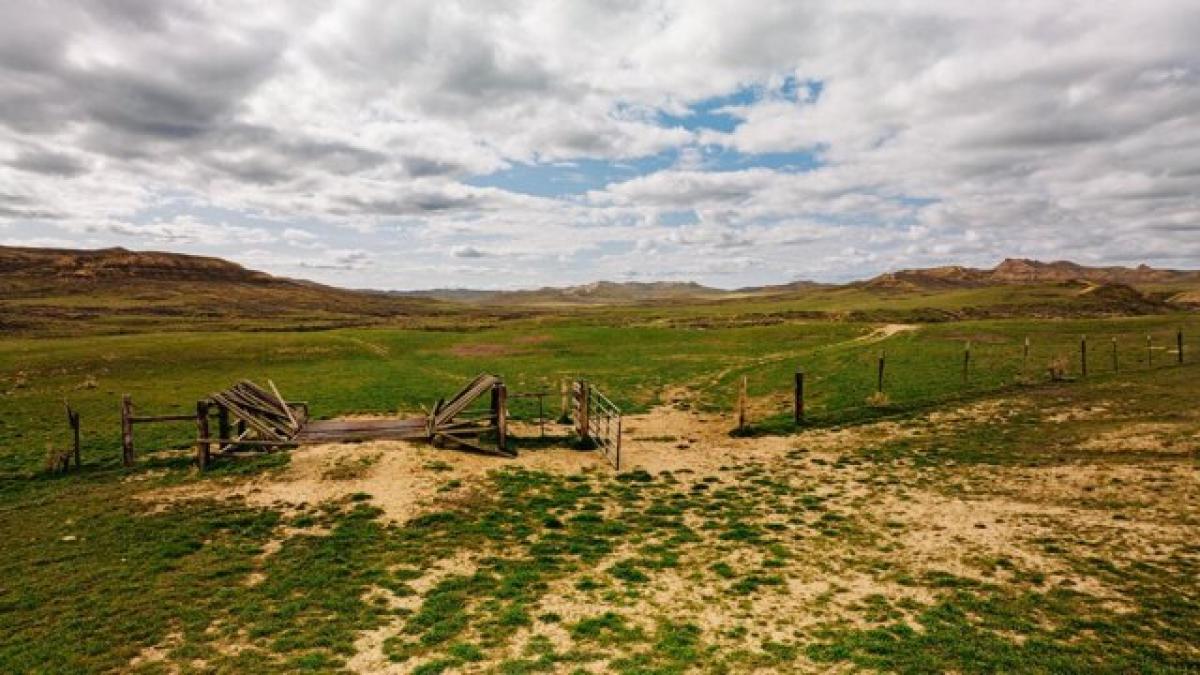 Picture of Residential Land For Sale in Clearmont, Wyoming, United States