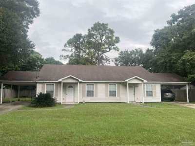 Home For Sale in Pensacola, Florida