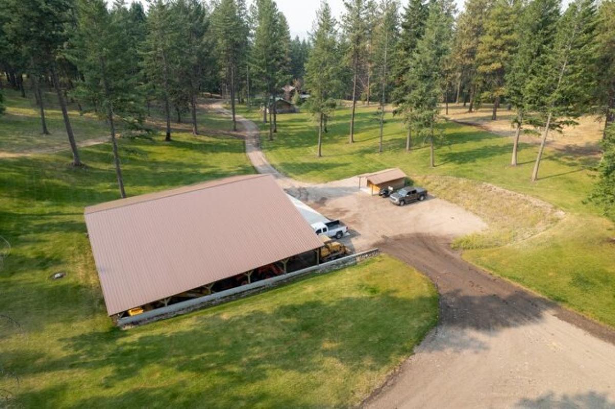 Picture of Home For Sale in Polson, Montana, United States