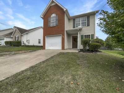 Home For Sale in La Vergne, Tennessee