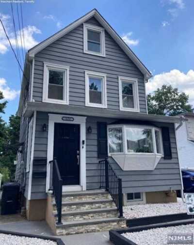 Home For Rent in New Milford, New Jersey